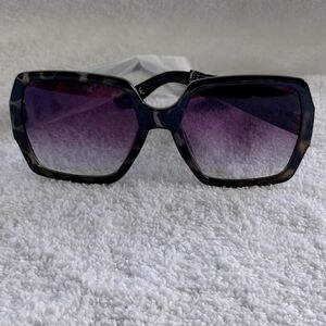 Steve Madden Womans Sunglasses Large Shades